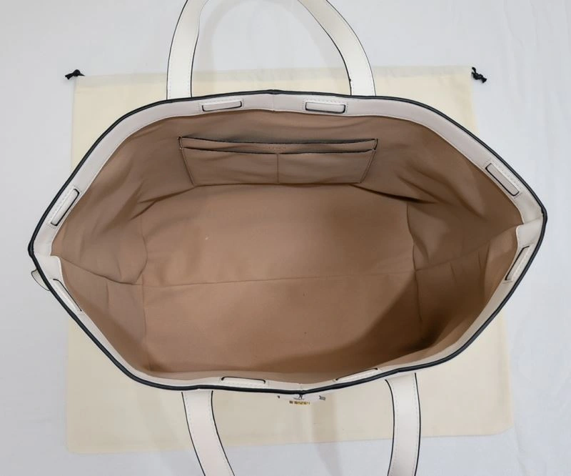 Fendi Bucket Bags Sleek 85368