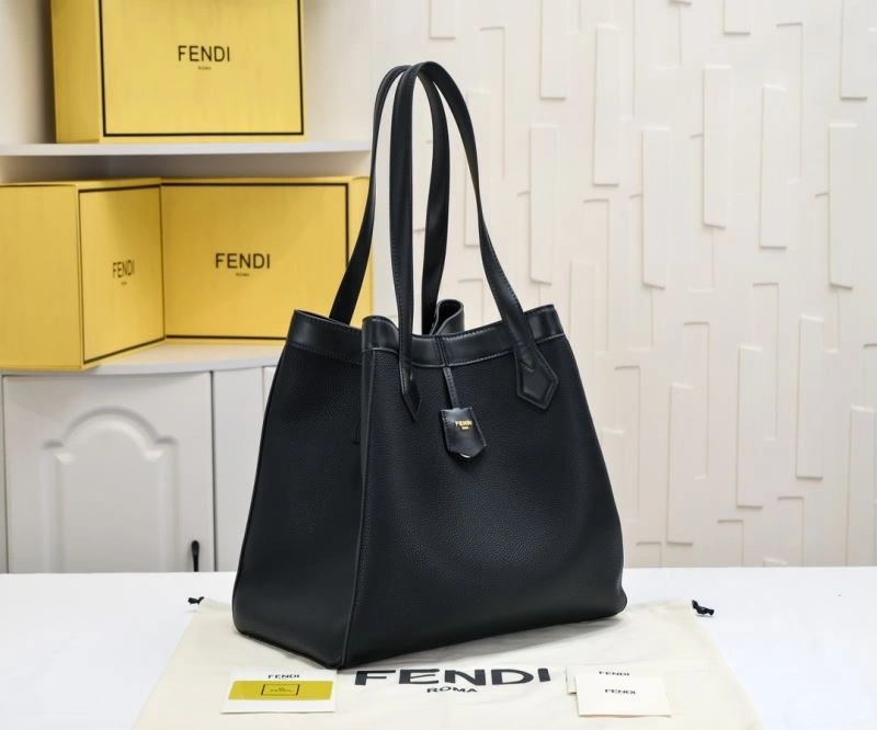 Trendsetting Fendi Bucket Bags 85370