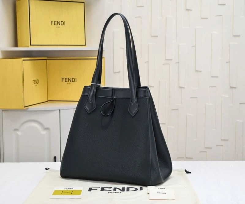 Trendsetting Fendi Bucket Bags 85370