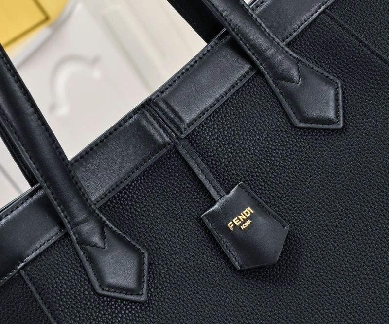 Trendsetting Fendi Bucket Bags 85370