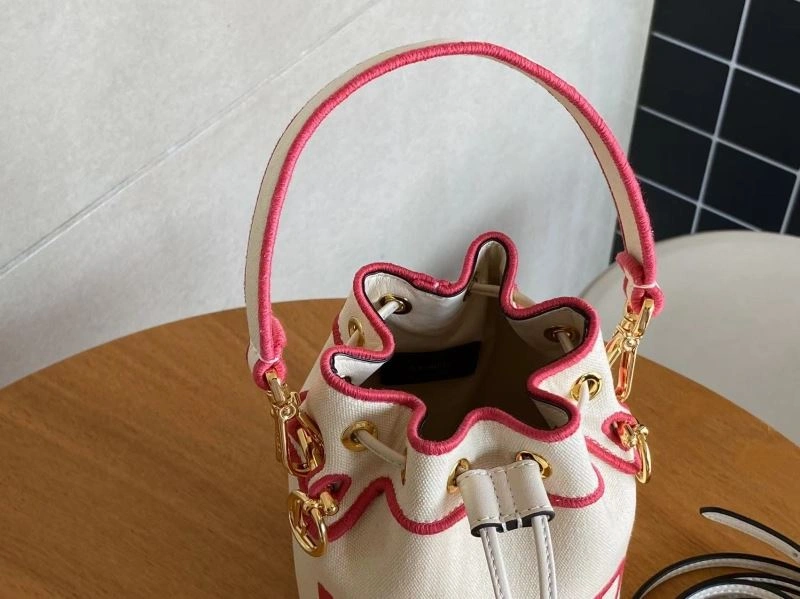 UrbanChic Fendi Bucket Bags 78286
