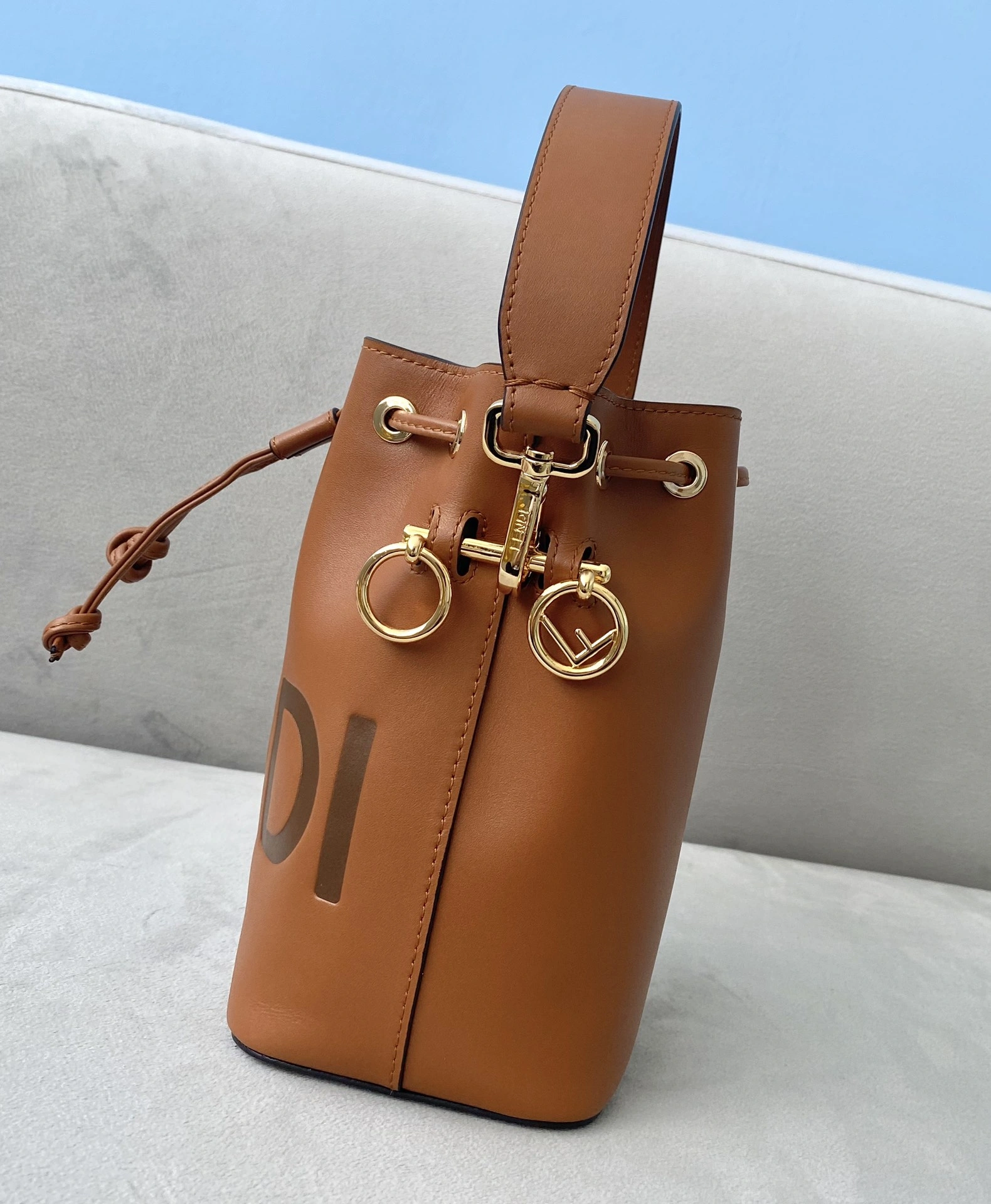 Bold Fendi Bucket Bags 76848