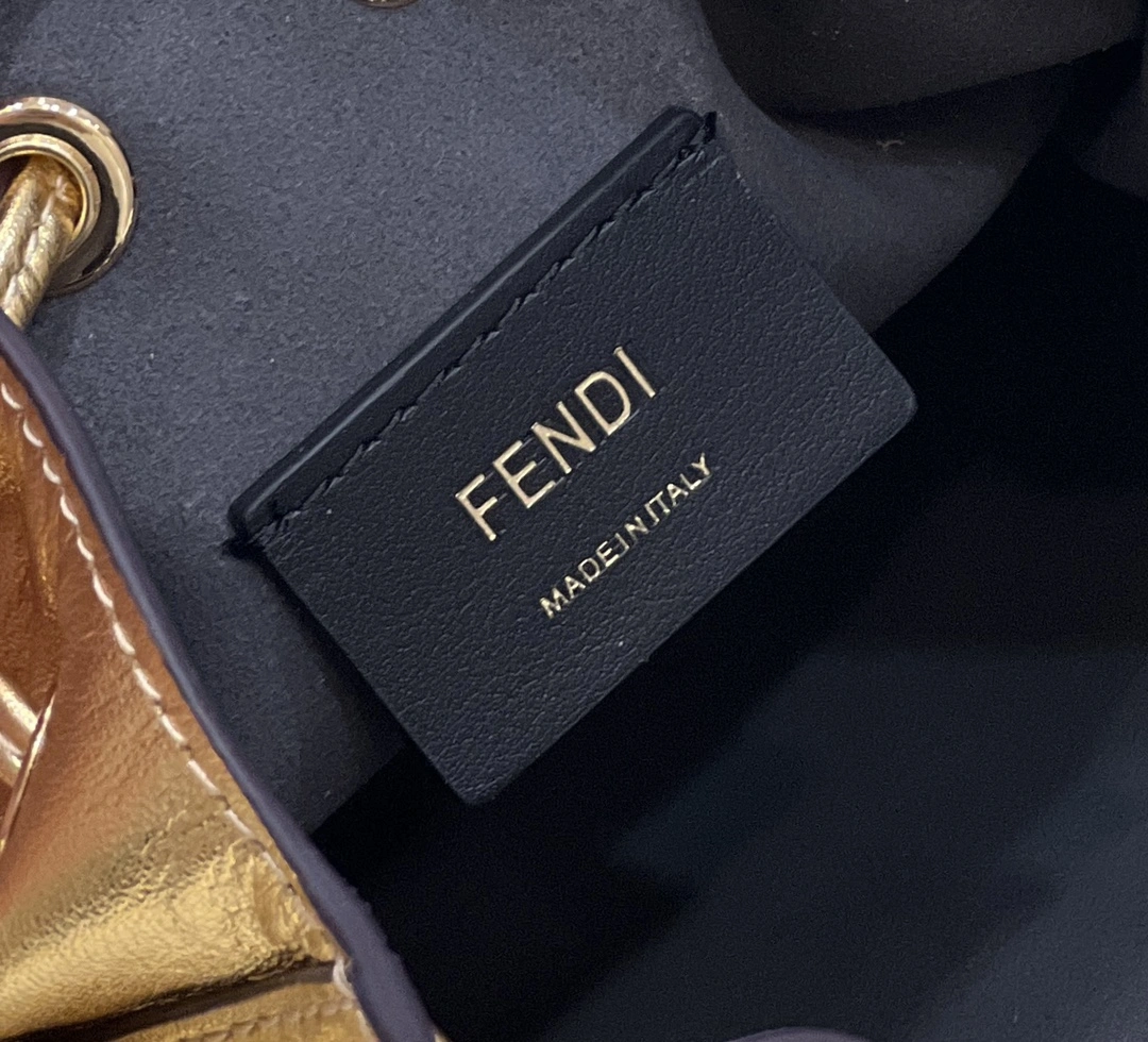 ComfortFit Fendi Bucket Bags 76828