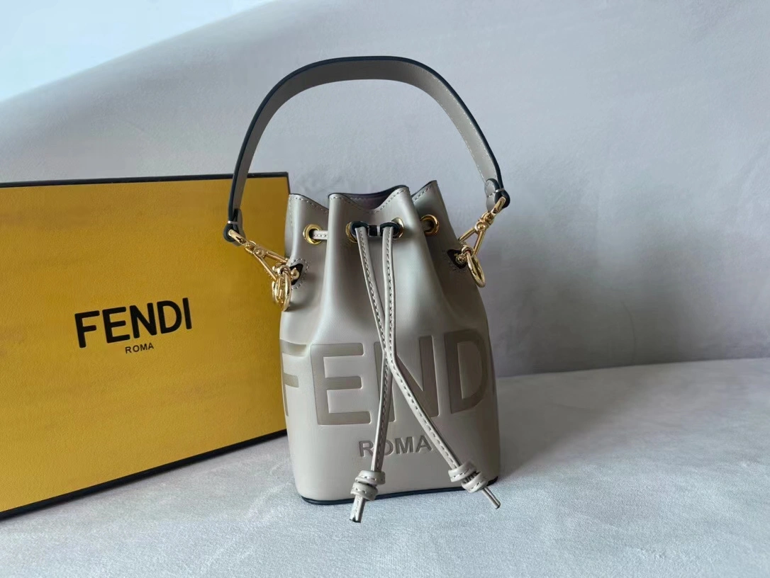 Unisex Fendi Bucket Bags 76826