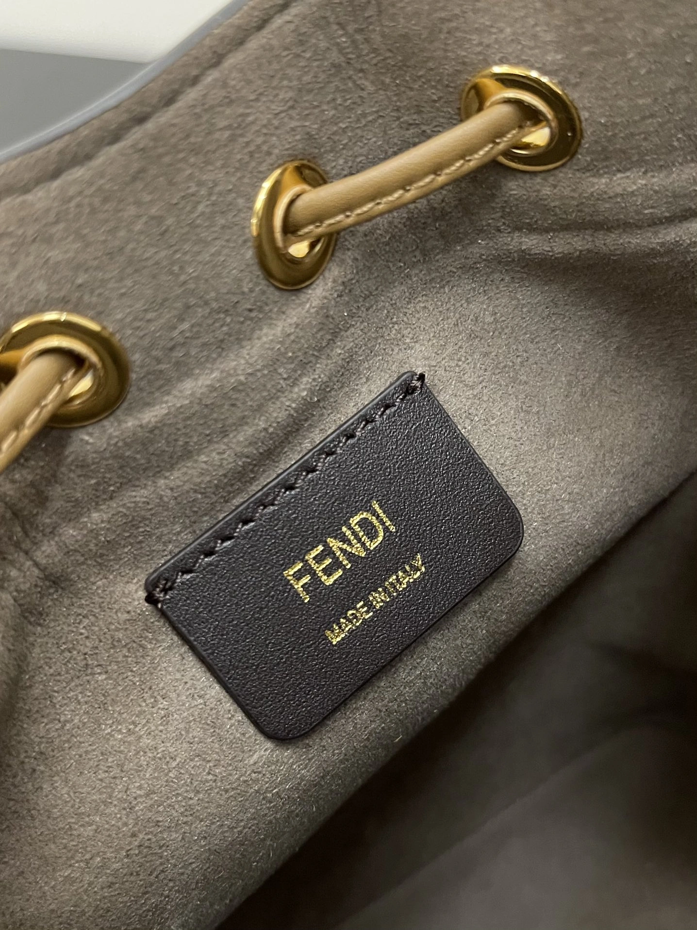 Packable Fendi Bucket Bags 76835