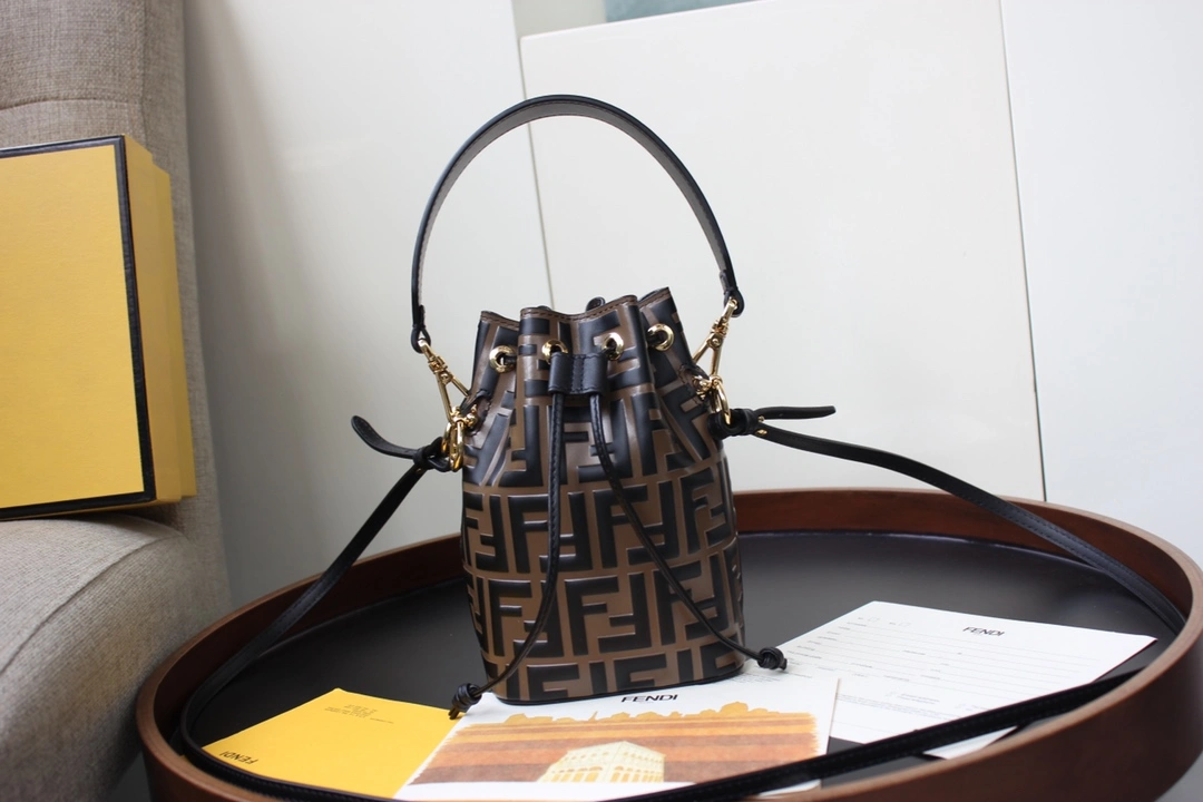 Lightweight Fendi Bucket Bags 76830