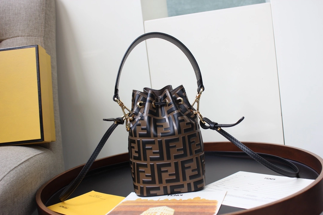 Lightweight Fendi Bucket Bags 76830