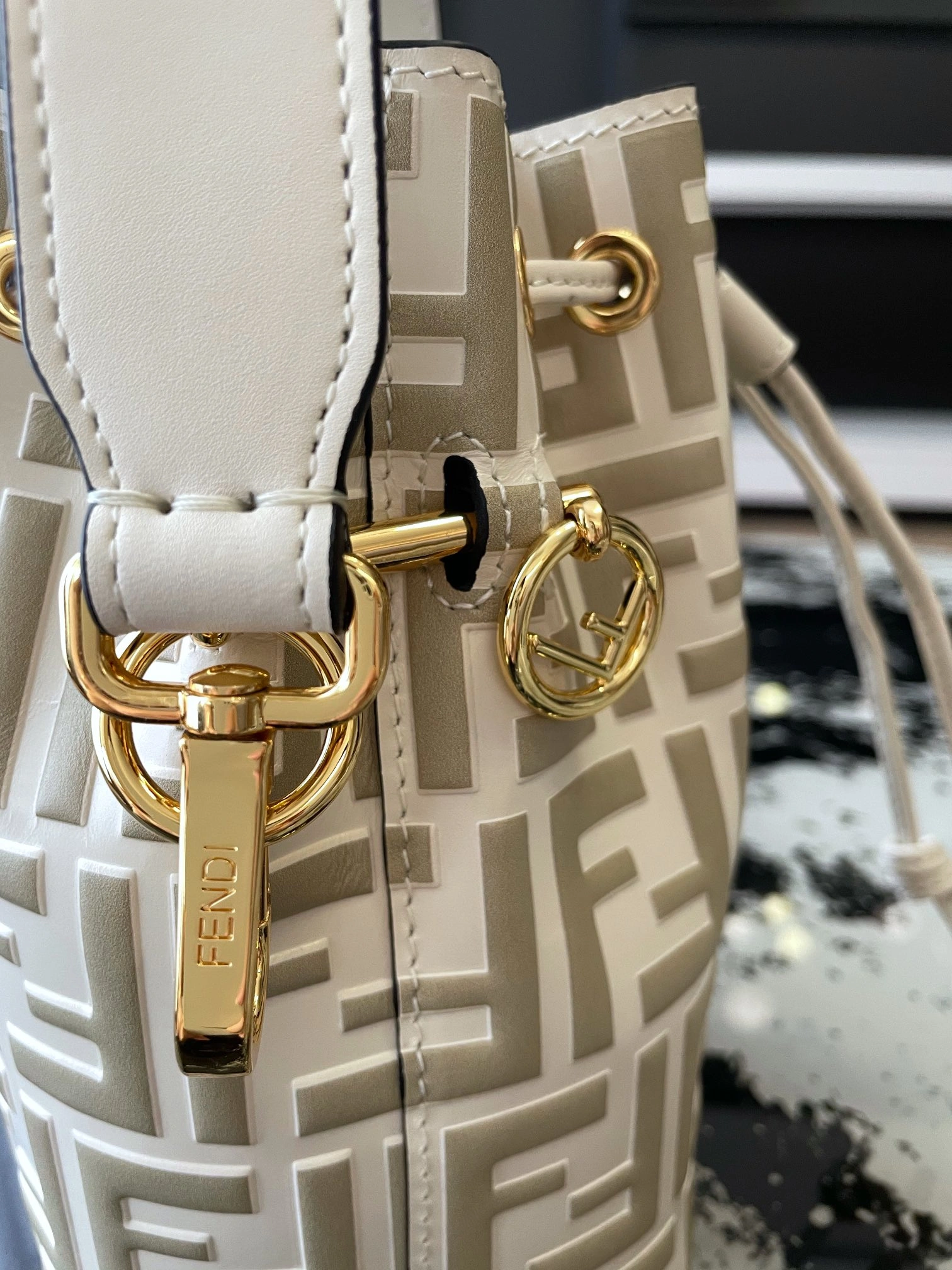 Durable Fendi Bucket Bags 76820
