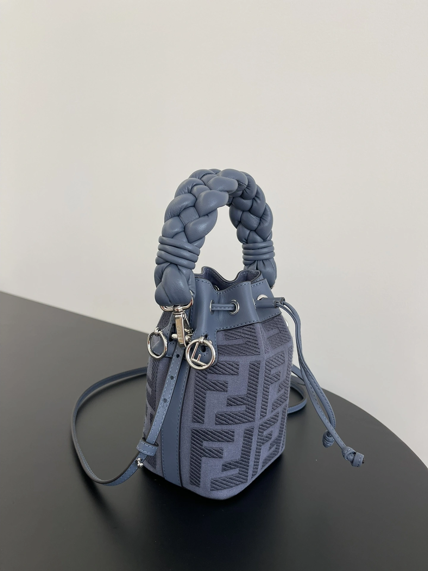 HighPerformance Fendi Bucket Bags 76839