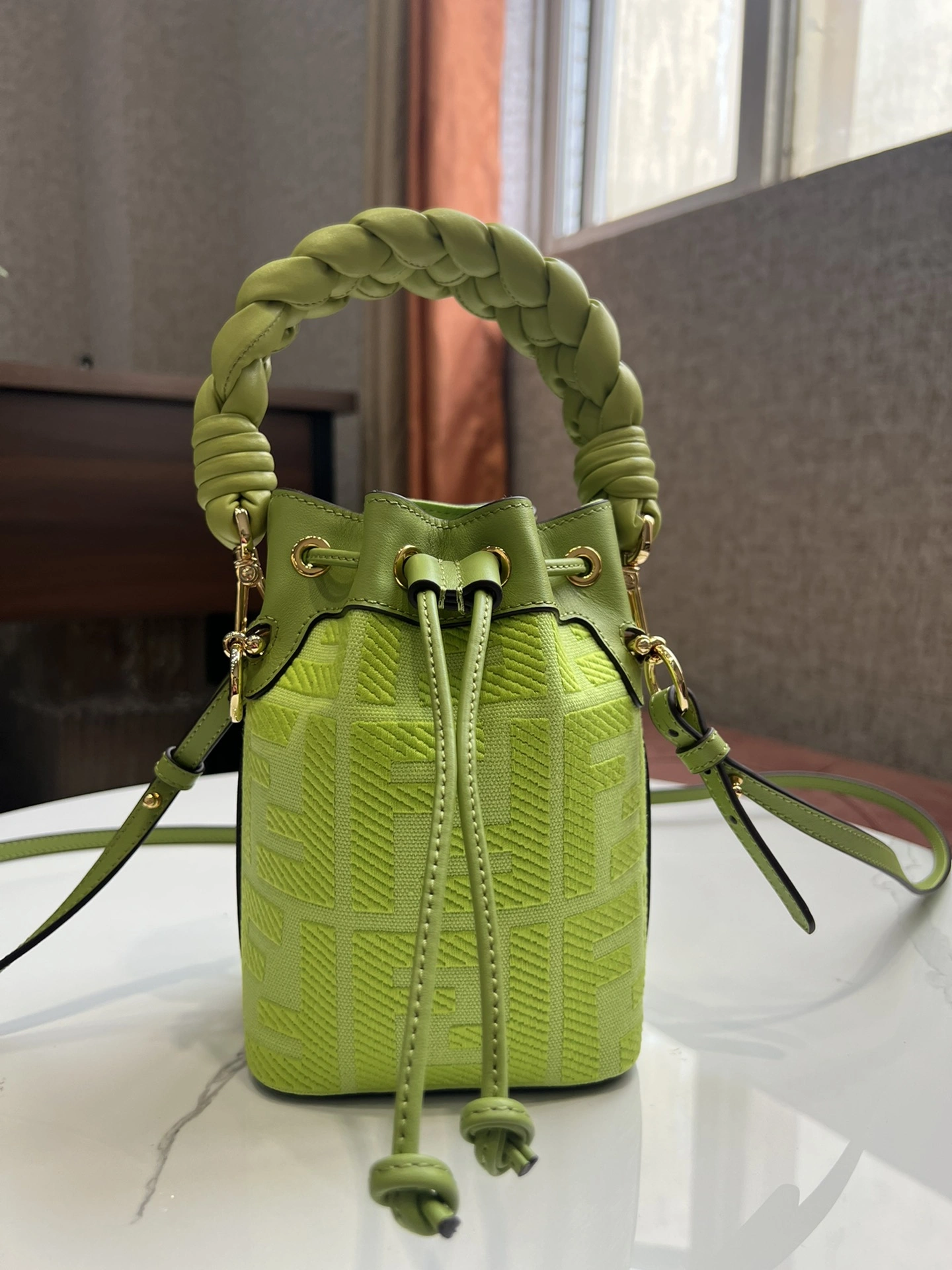 Seasonal Fendi Bucket Bags 76832