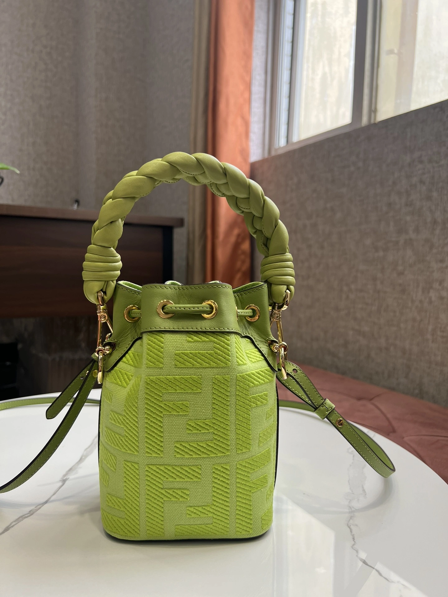 Seasonal Fendi Bucket Bags 76832