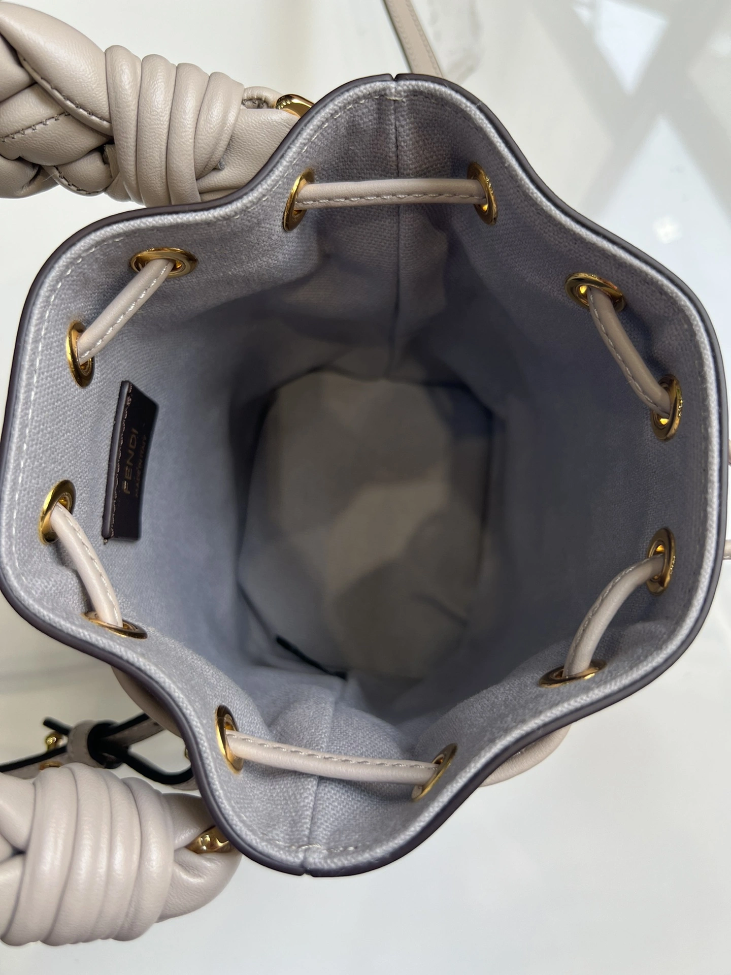 Fendi Bucket Bags WellDesigned 76834