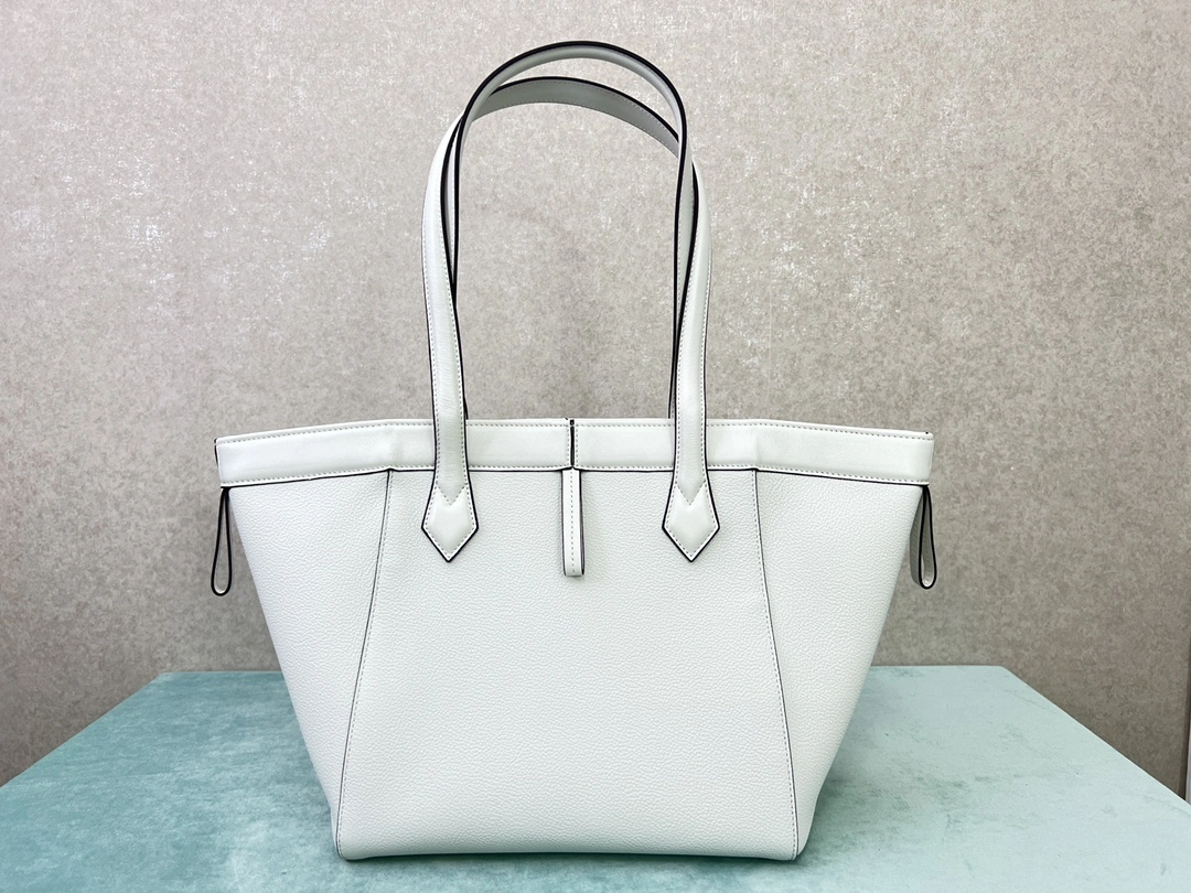 Fendi Bucket Bags GoodFit 76846