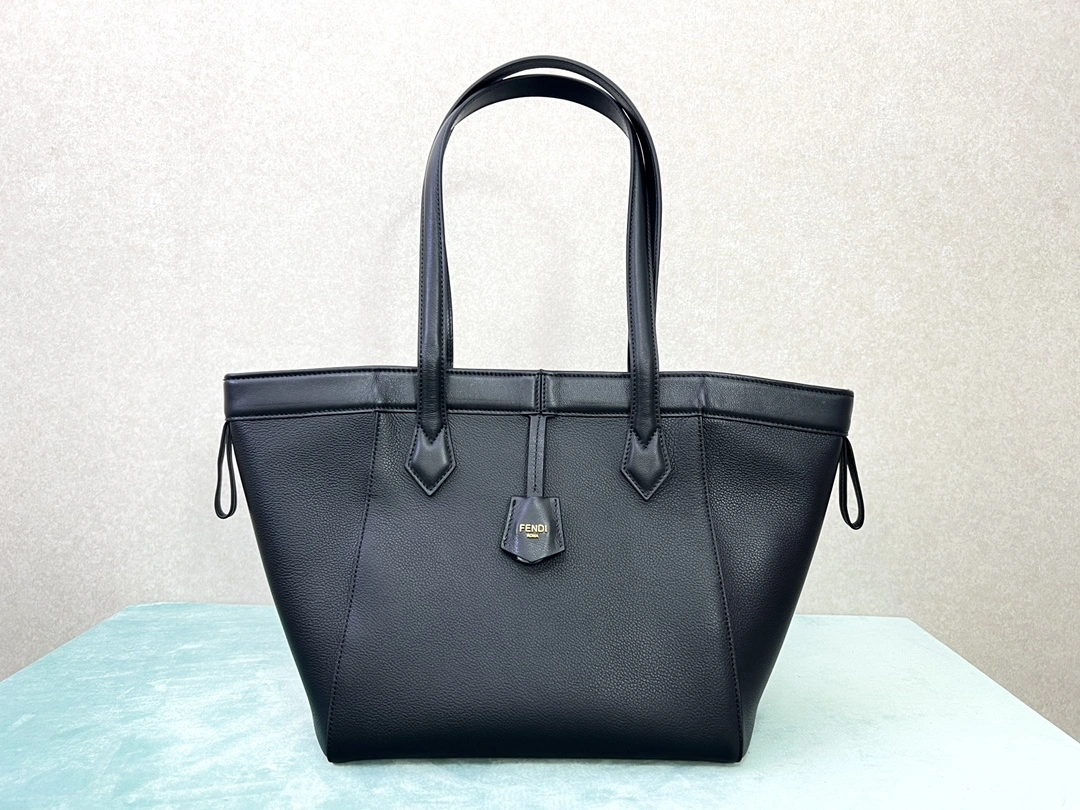 Fendi Bucket Bags Timeless 76842