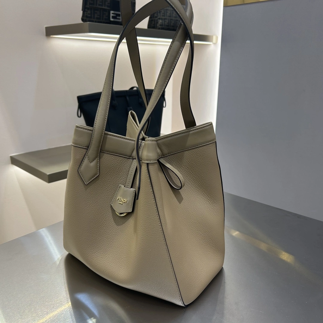 Contemporary Fendi Bucket Bags 76837