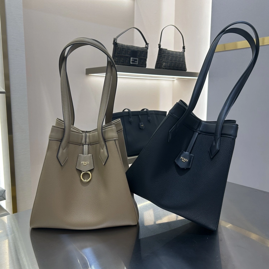 Contemporary Fendi Bucket Bags 76837