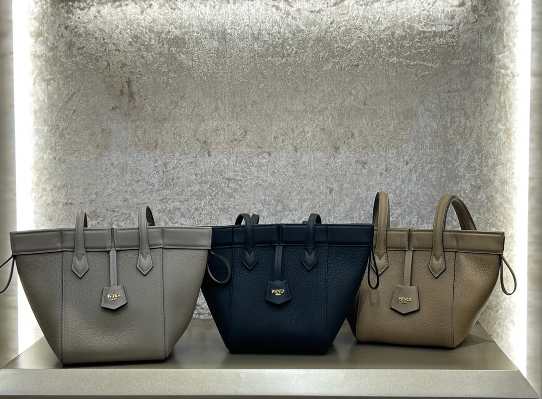 Reliable Fendi Bucket Bags 76829