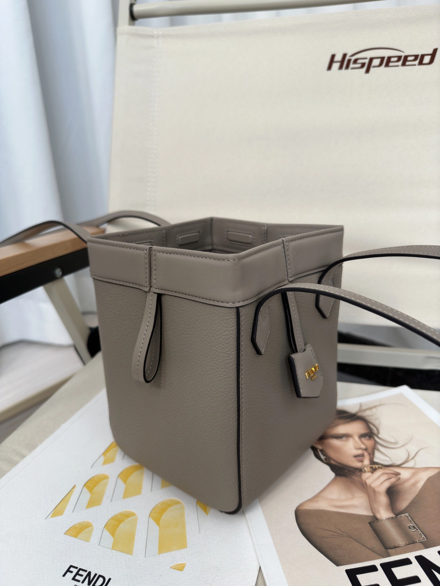 Effortless Fendi Bucket Bags 76822
