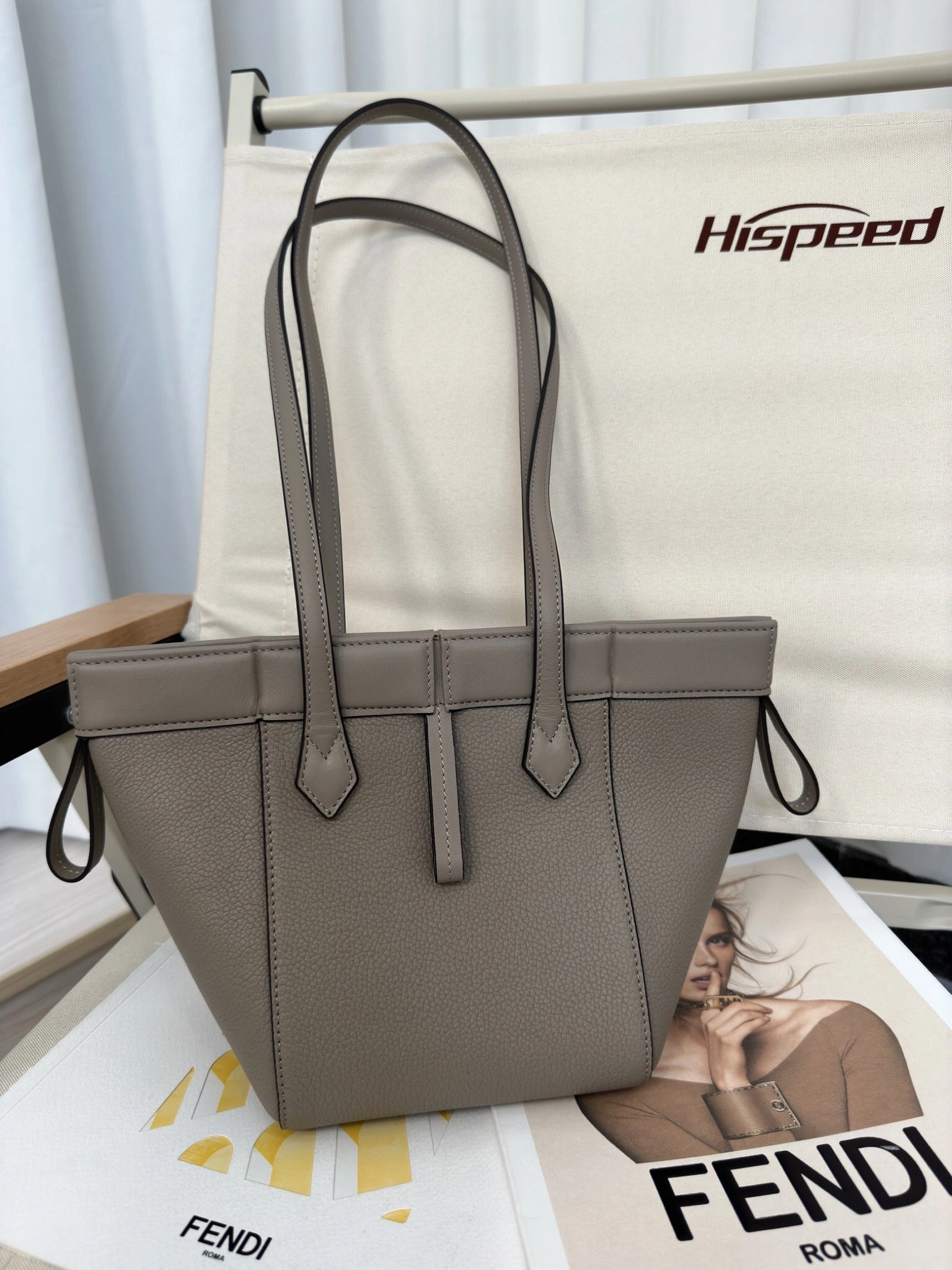 Effortless Fendi Bucket Bags 76822