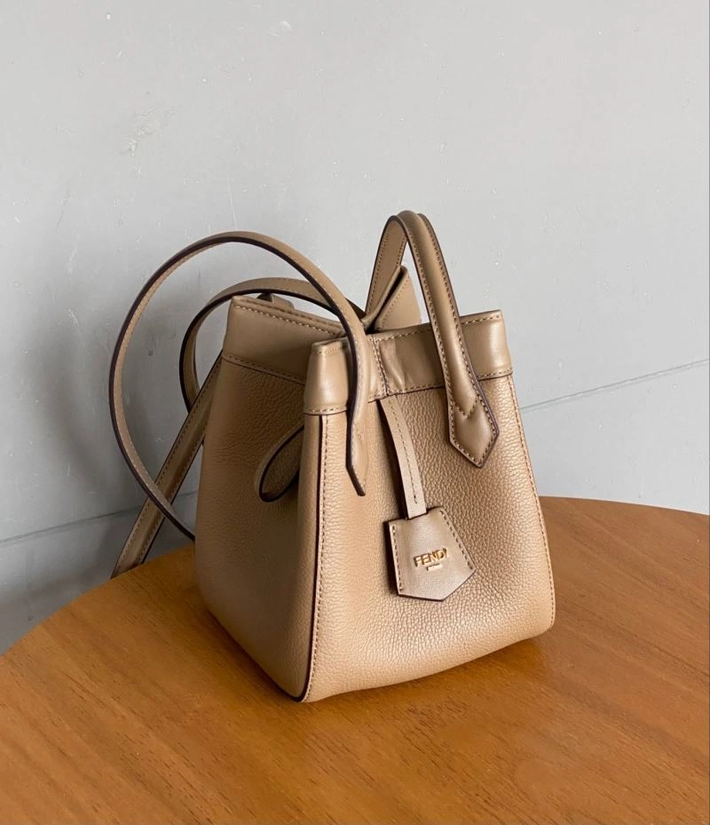 Fendi Bucket Bags Attractive 72954