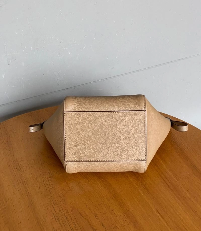 Fendi Bucket Bags Attractive 72954