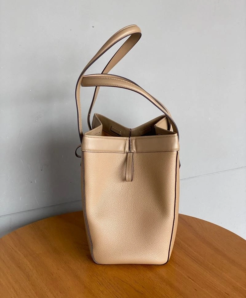 Breathable Fendi Bucket Bags 72955
