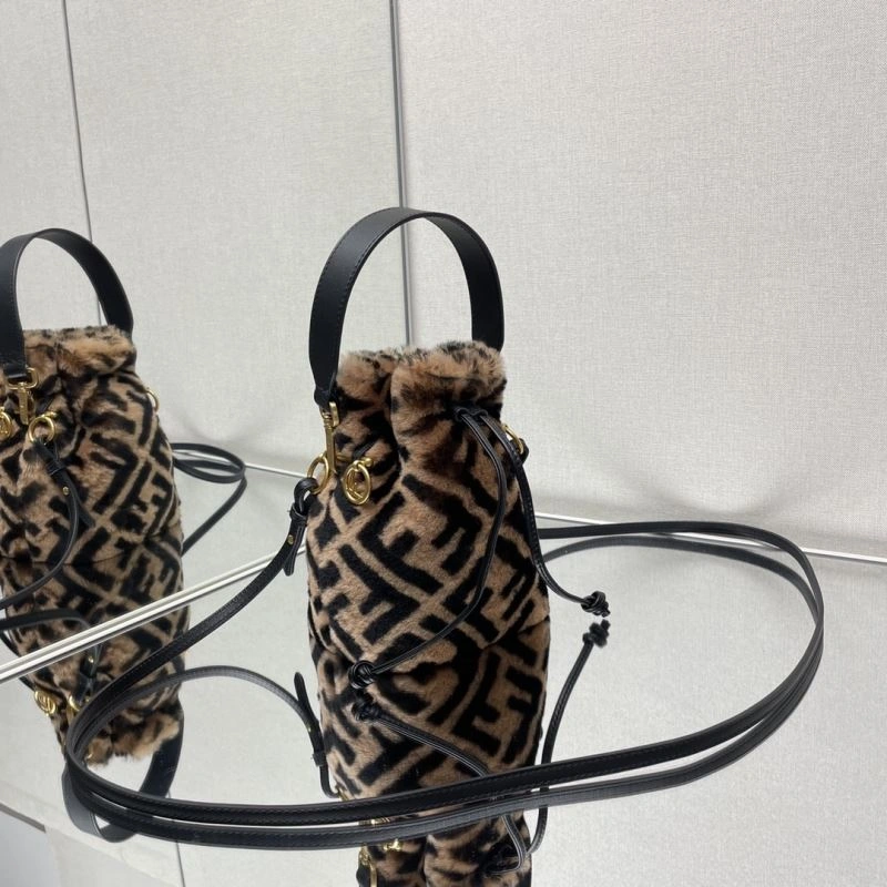 Affordable Fendi Bucket Bags 72951