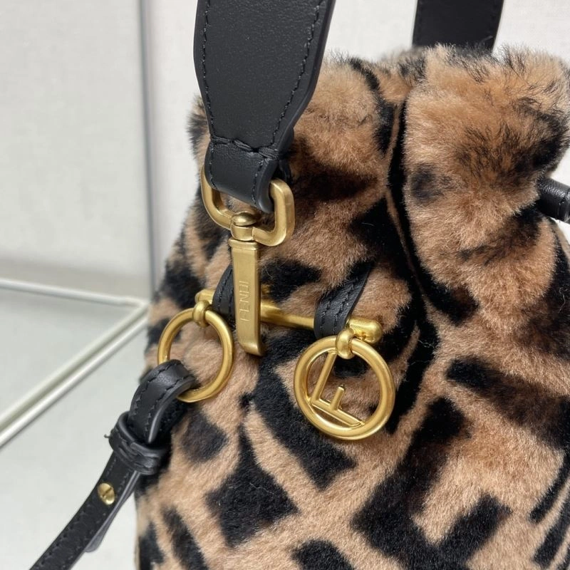 Affordable Fendi Bucket Bags 72951
