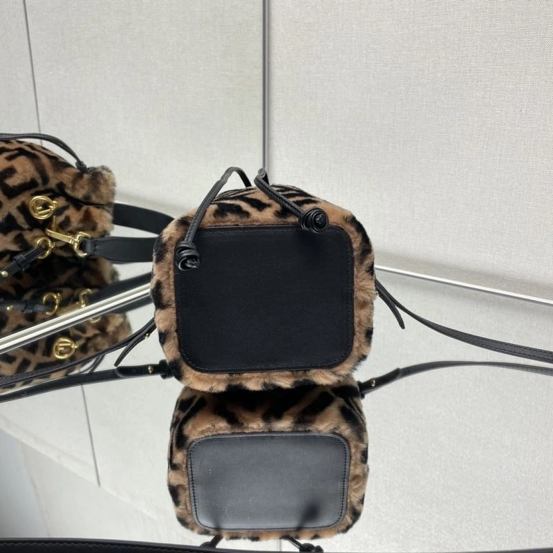Affordable Fendi Bucket Bags 72951