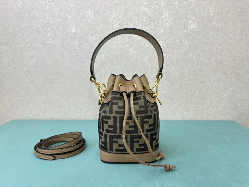 Comfortable Fendi Bucket Bags 73031