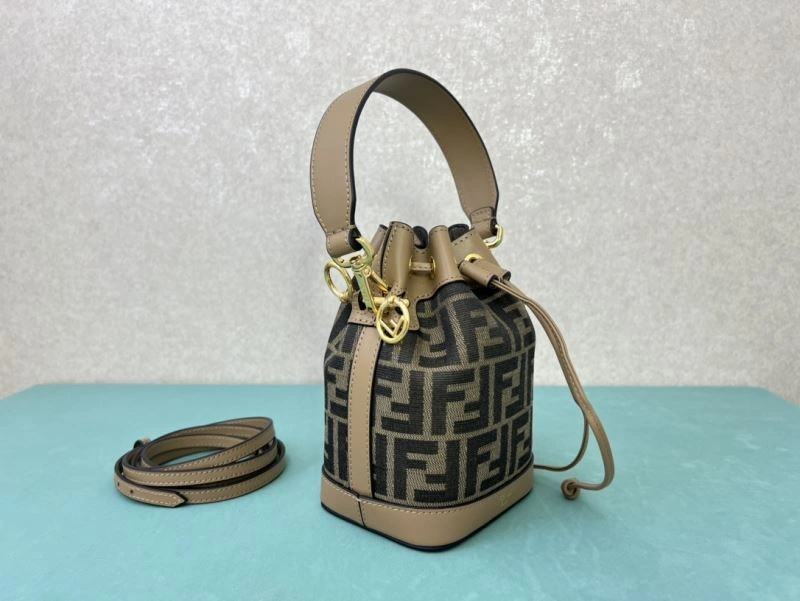 Comfortable Fendi Bucket Bags 73031