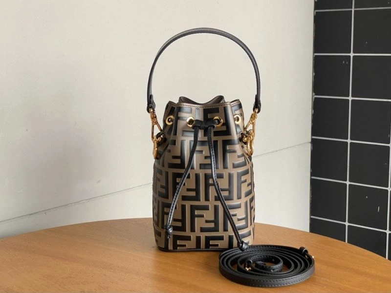 Fendi Bucket Bags Comfortable 72947