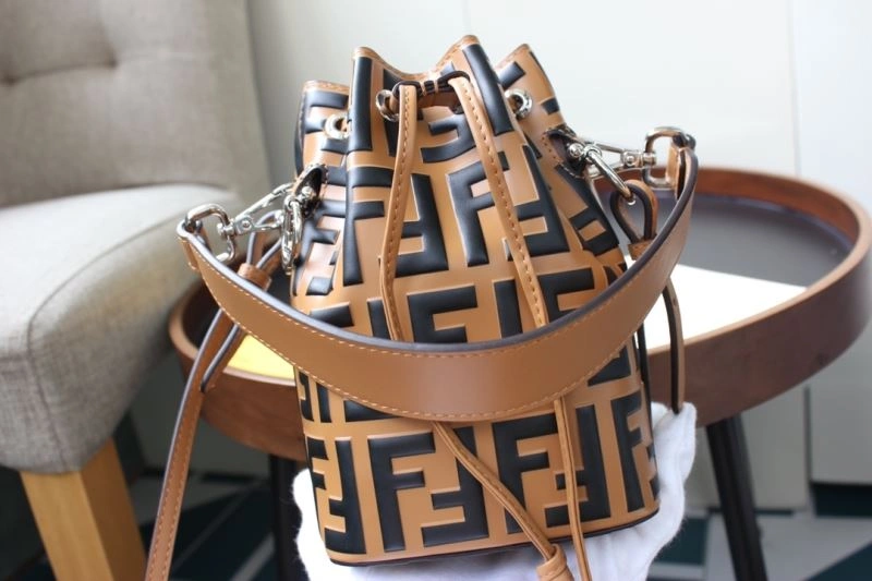 ZeroBulk Fendi Bucket Bags 72942