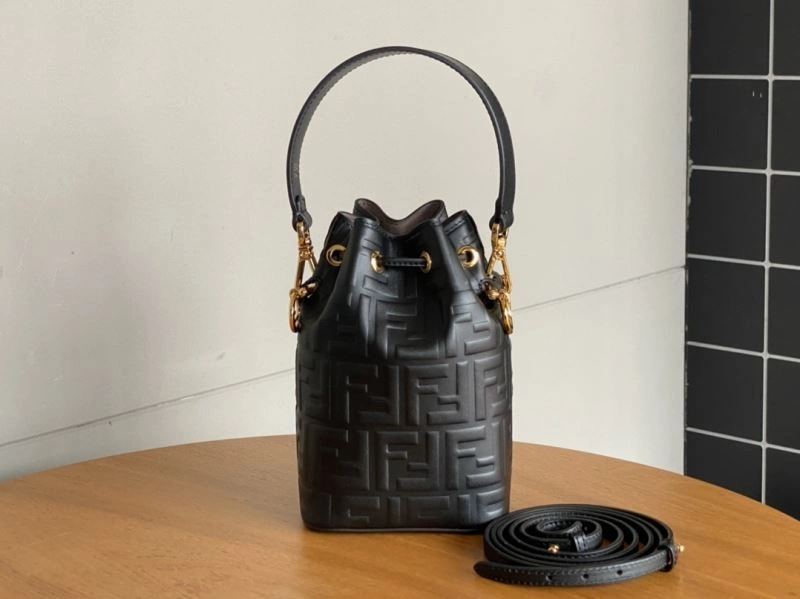 Fendi Bucket Bags DailyWear 73026