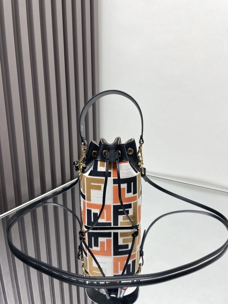 Fendi Bucket Bags Supportive 72945