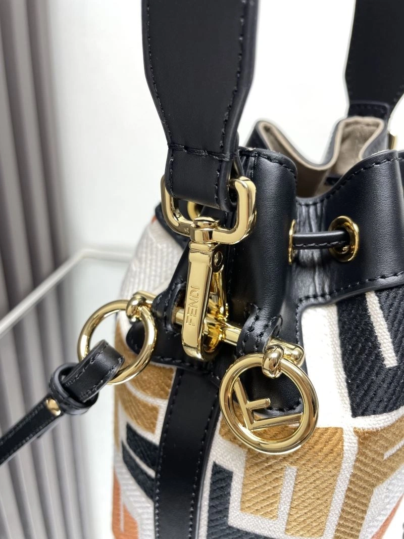 Fendi Bucket Bags Supportive 72945