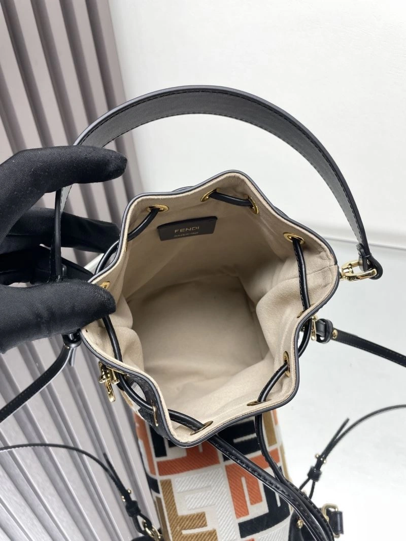 Fendi Bucket Bags Supportive 72945