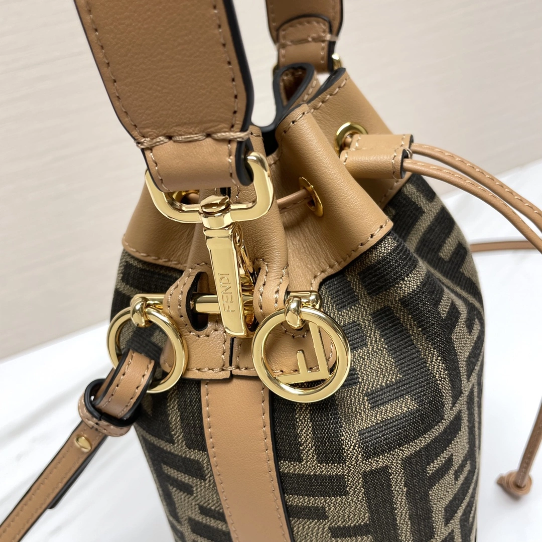 SunProtective Fendi Bucket Bags 69924