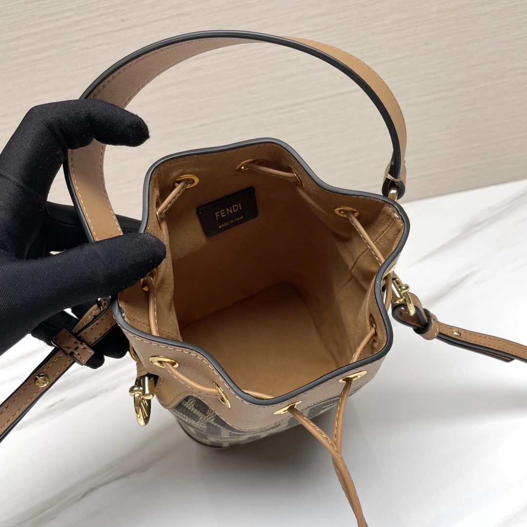 SunProtective Fendi Bucket Bags 69924