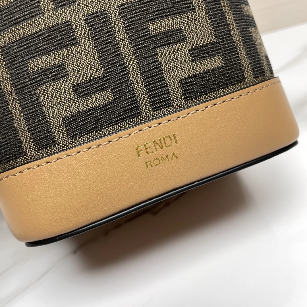 SunProtective Fendi Bucket Bags 69924
