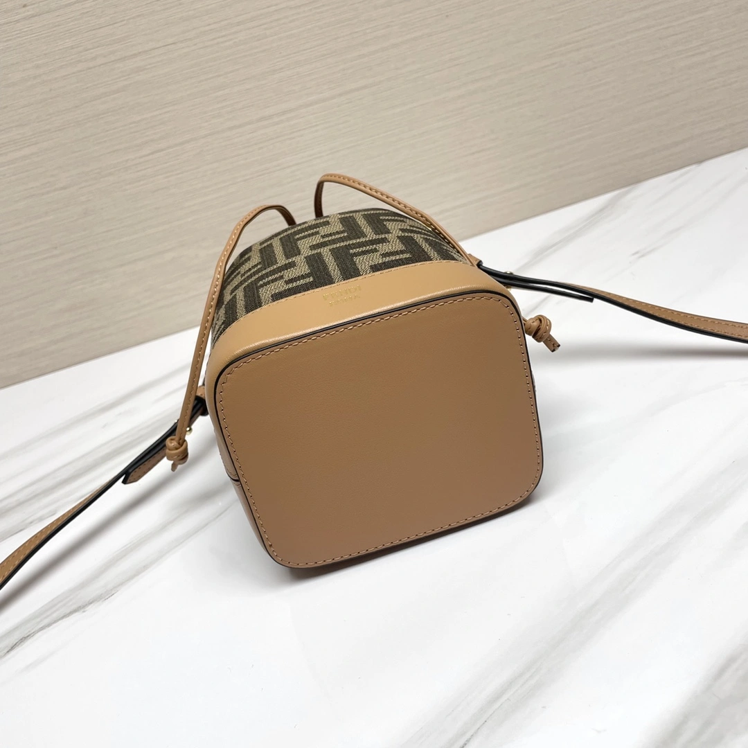 SunProtective Fendi Bucket Bags 69924