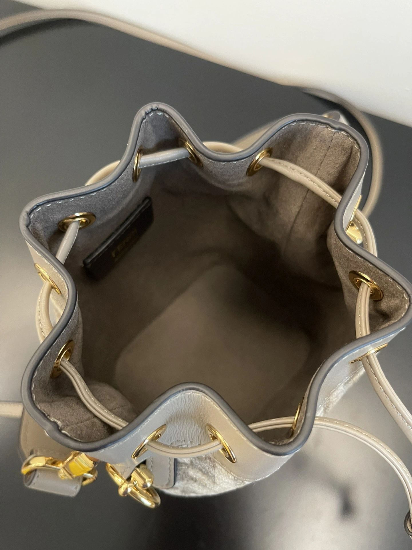 WrinkleFree Fendi Bucket Bags 69917