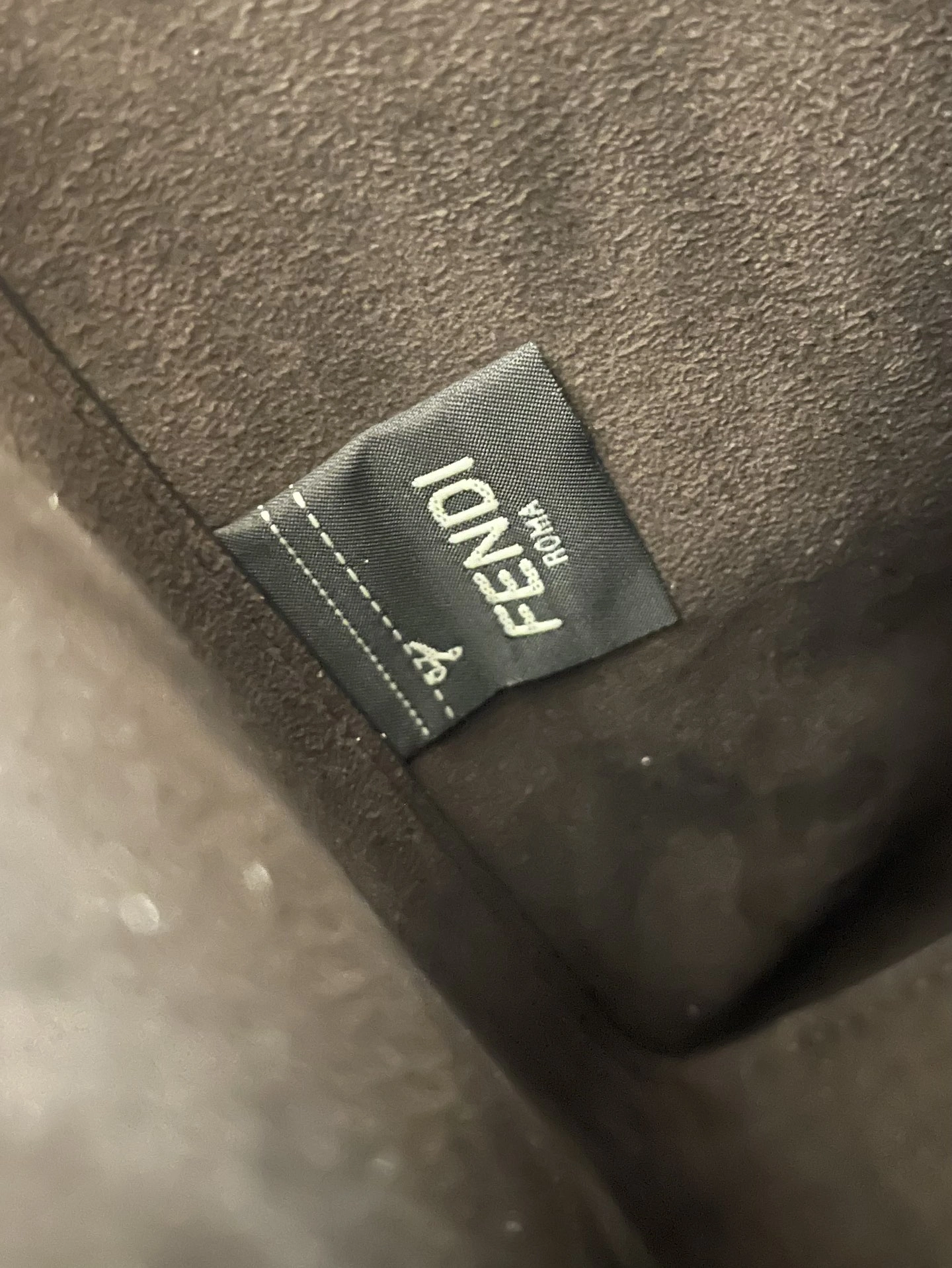 RelaxedFit Fendi Bucket Bags 69911
