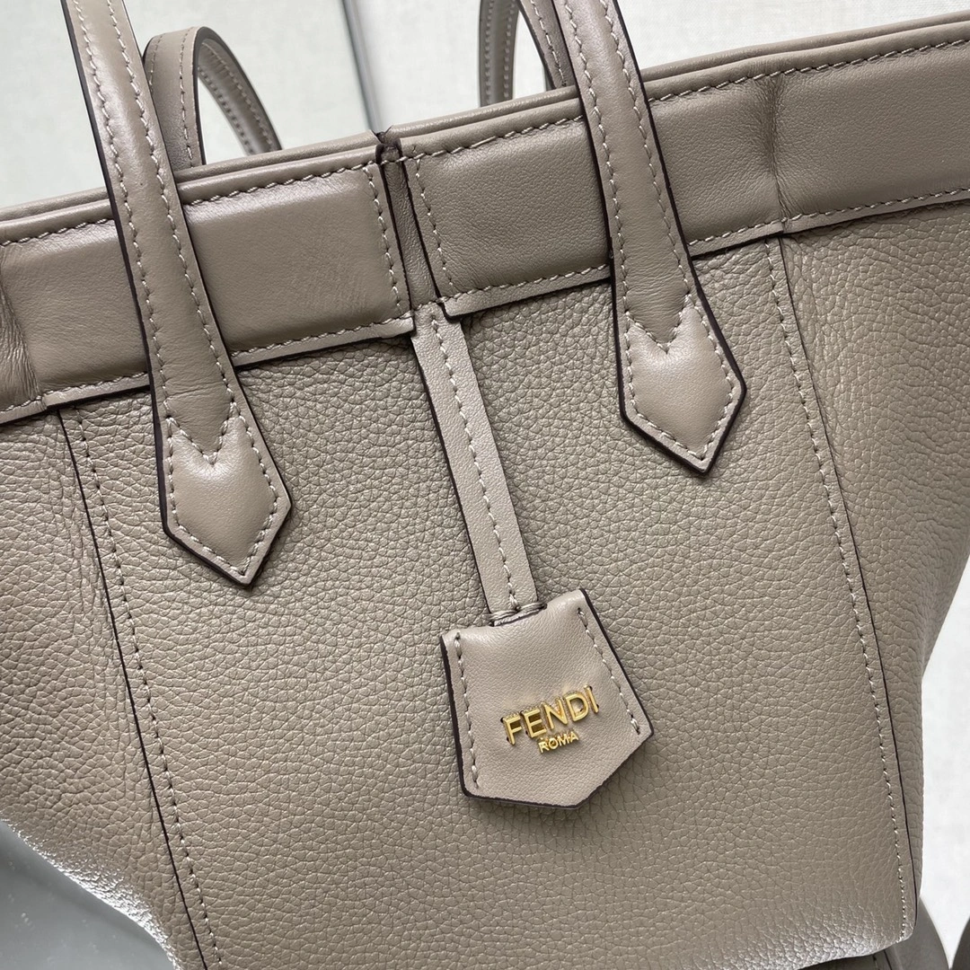 Fendi Bucket Bags Trendsetting 69919