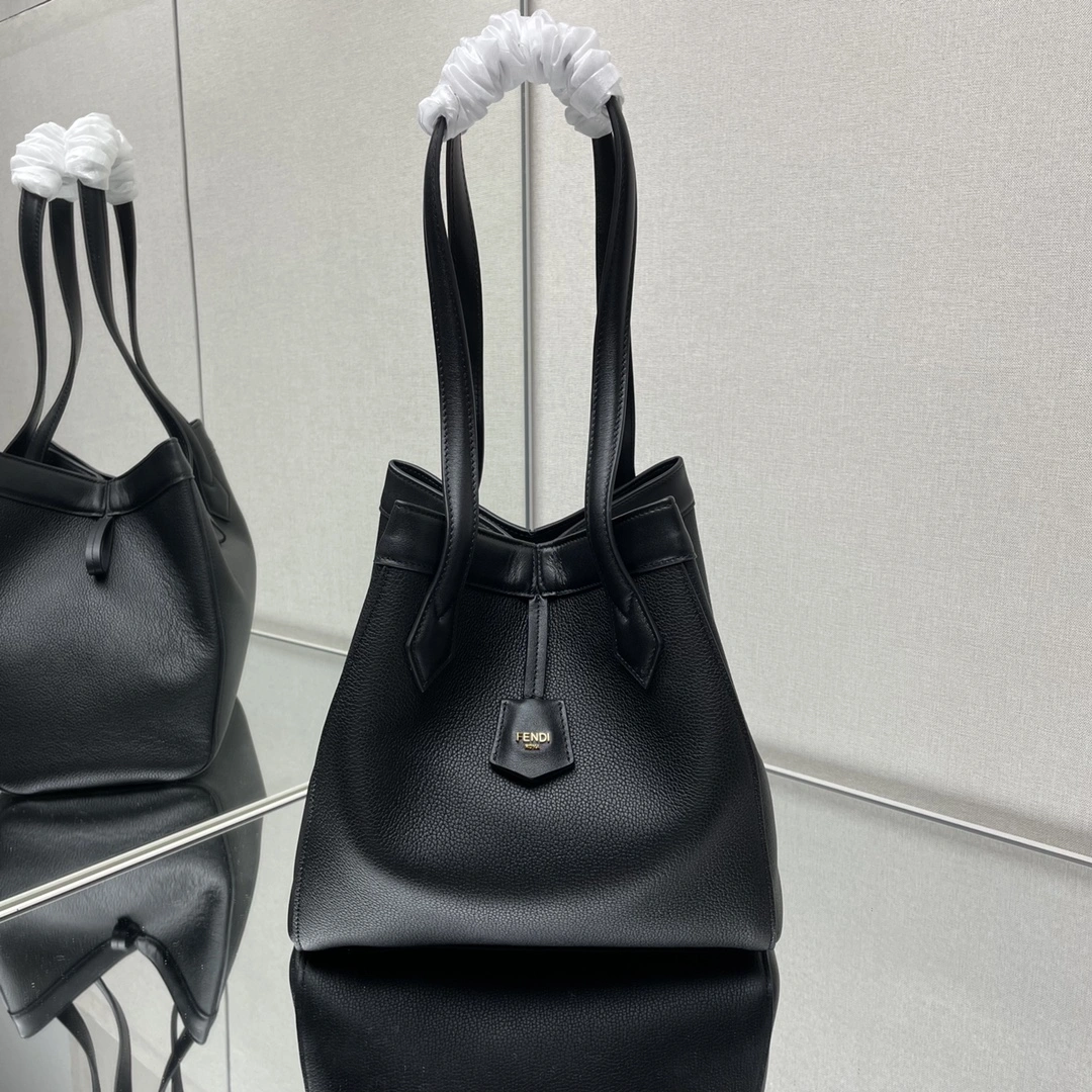 Fendi Bucket Bags Breathable 69907