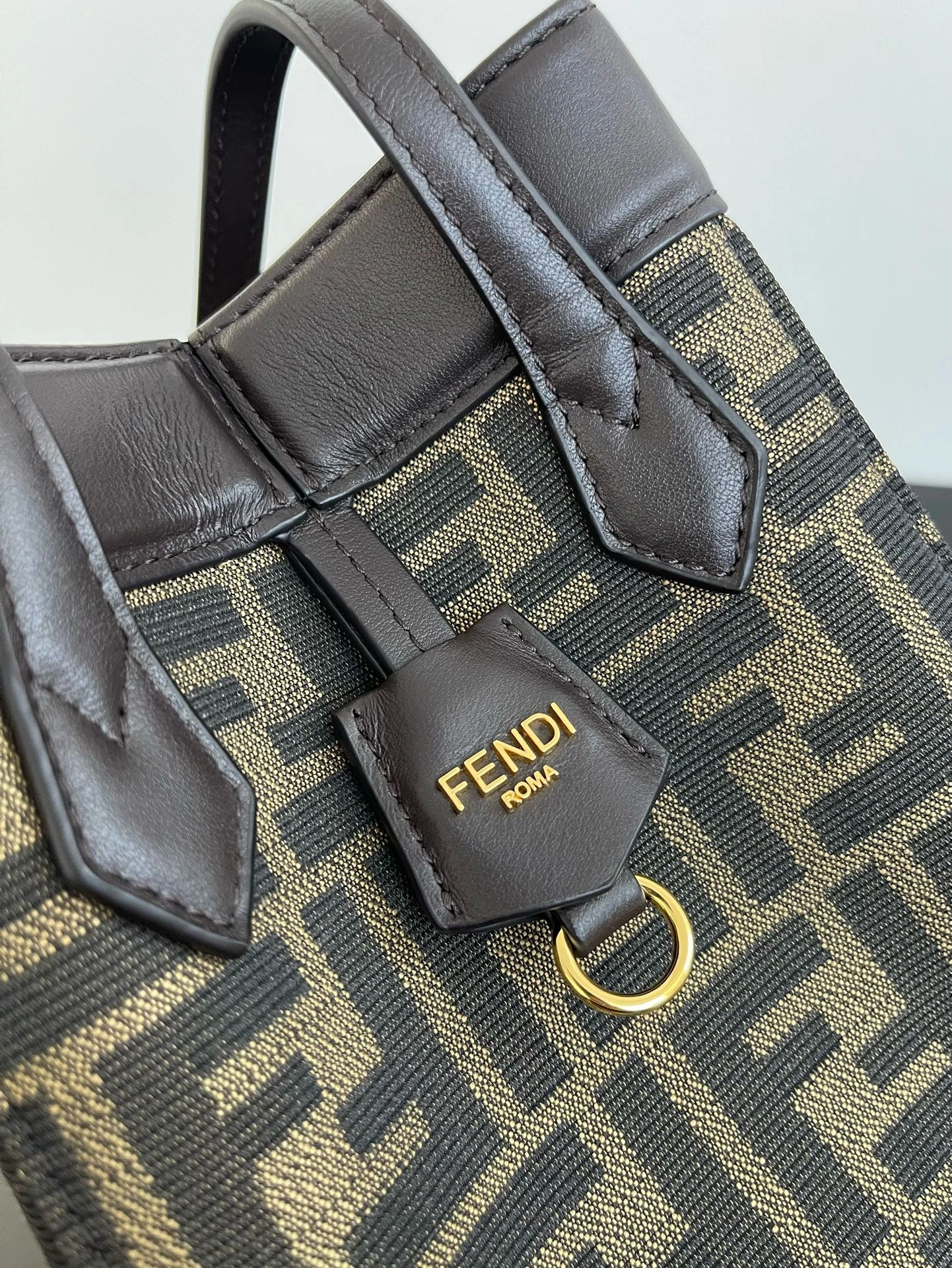 Fendi Bucket Bags WrinkleFree 69899