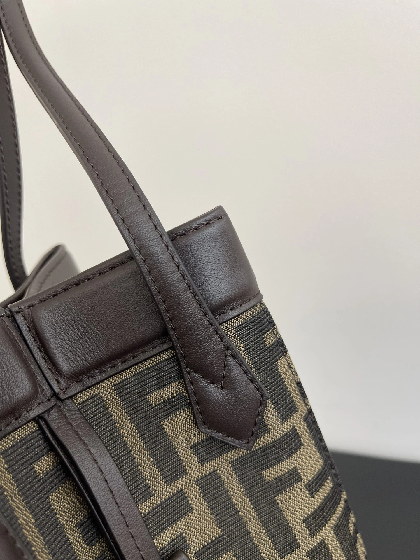 Fendi Bucket Bags WrinkleFree 69899