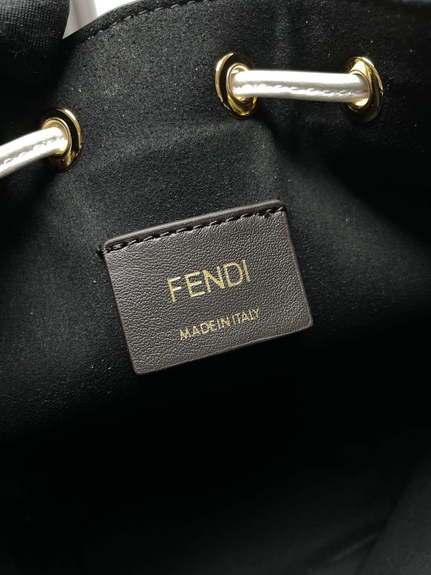 Fashionable Fendi Bucket Bags 69903