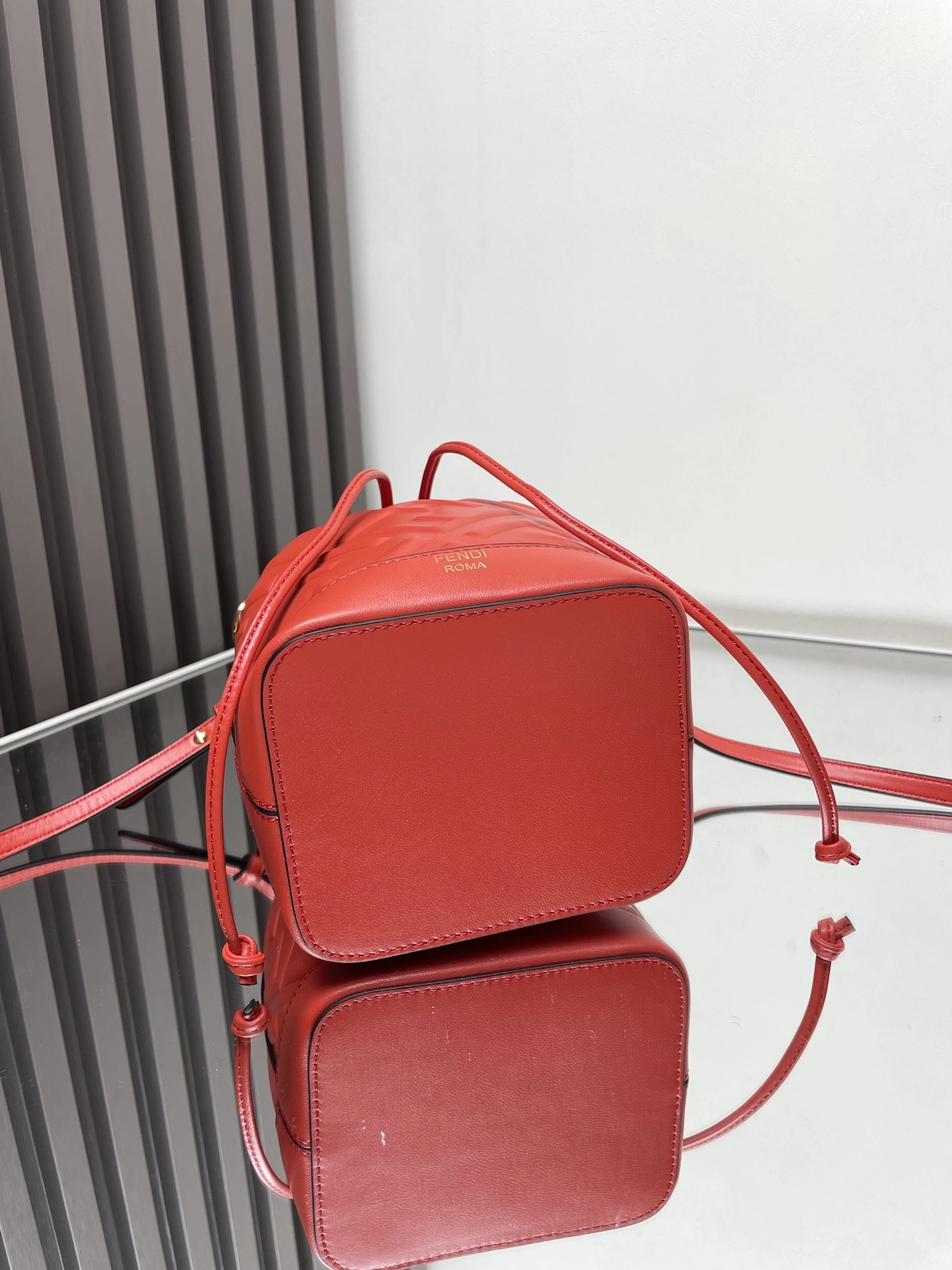Fendi Bucket Bags Trendy 69898
