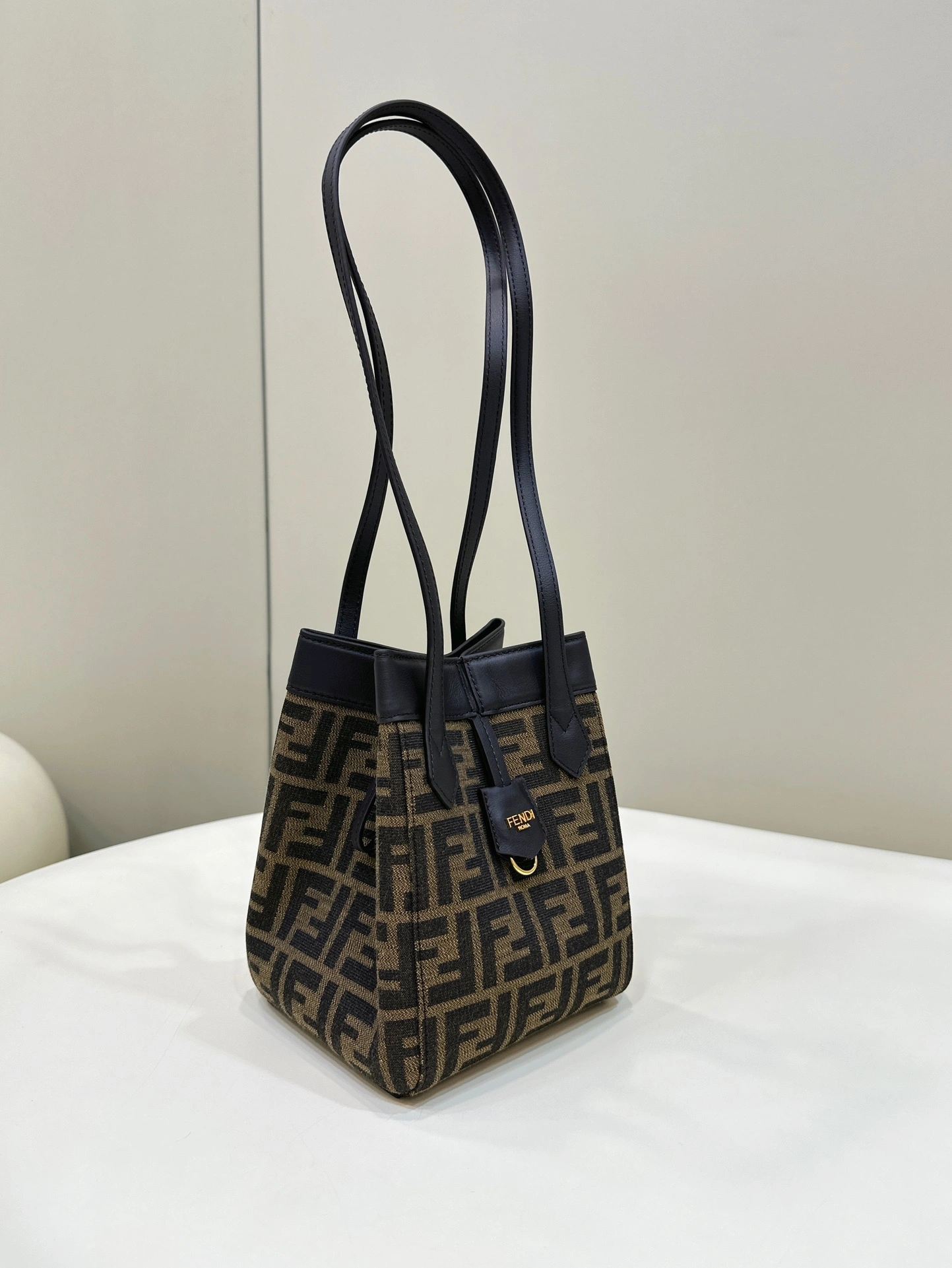 Fendi Bucket Bags Affordable 69936